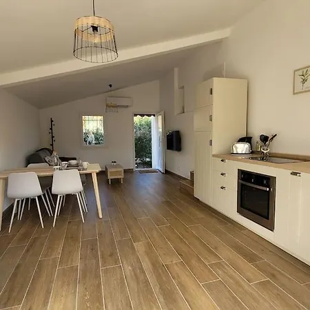 T2 Renove Avec Jardin *